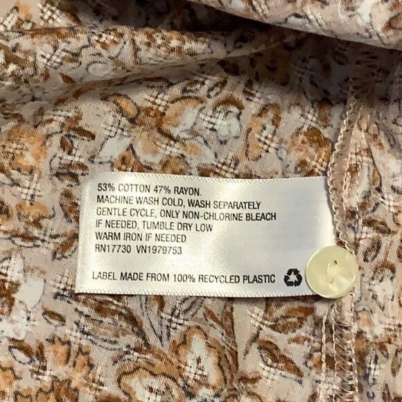 Universal Thread size medium women's  mauve  floral prairie blouse - Picture 7 of 7